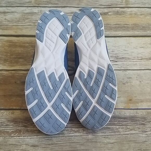 Nike Core Motion Sneakers Size 9.5 - Picture 5 of 8